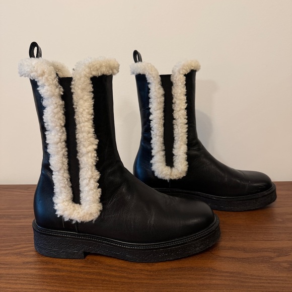 STAUD Palamino Black Leather Chelsea Boots with Shearling Trim - Picture 3 of 9
